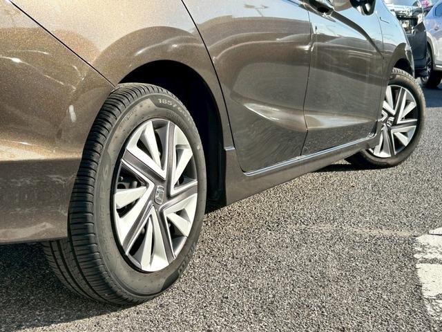 シャトル 　社外７インチナビ／ハーフレザーシート／ＬＥＤヘッドライト／Ｂｌｕｅｔｏｏｔｈオーディオ／クルーズコントロール／コーナーセンサー／バックカメラ／ＥＴＣ／パドルシフト／ステアリングリモコン／禁煙（37枚目）