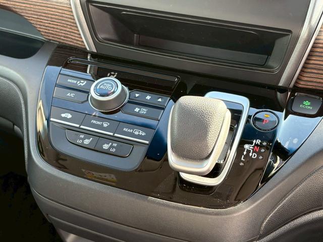 フリードハイブリッド ハイブリッド・クロスター　禁煙　ワンオーナー　ベースキャリア　衝突被害軽減システム　レーンアシスト　クルーズコントロール　横滑り防止　社外ナビ　フルセグ　ＣＤ　ＤＶＤ　ＵＳＢ　Ｂｌｕｅｔｏｏｔｈ　バックカメラ　ドラレコ前後（38枚目）