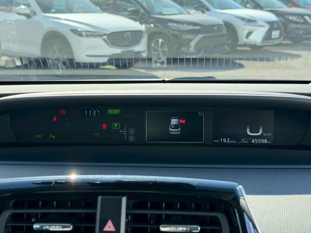 プリウス Ａツーリングセレクション　禁煙／前後ドラレコ／衝突被害軽減システム／コーナーセンサー／ヘッドアップディスプレイ／ヒーター付レザーシート／純正９型ナビ／フルセグ／ＣＤ／ＤＶＤ／Ｂｌｕｅｔｏｏｔｈ／バックカメラ／ＥＴＣ２．０（14枚目）