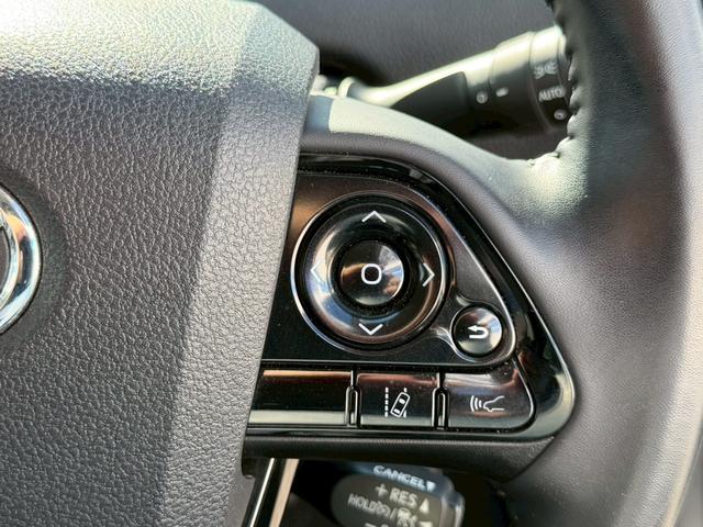 プリウス Ａツーリングセレクション　禁煙／前後ドラレコ／衝突被害軽減システム／コーナーセンサー／ヘッドアップディスプレイ／ヒーター付レザーシート／純正９型ナビ／フルセグ／ＣＤ／ＤＶＤ／Ｂｌｕｅｔｏｏｔｈ／バックカメラ／ＥＴＣ２．０（16枚目）