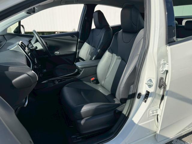 プリウス Ａツーリングセレクション　禁煙／前後ドラレコ／衝突被害軽減システム／コーナーセンサー／ヘッドアップディスプレイ／ヒーター付レザーシート／純正９型ナビ／フルセグ／ＣＤ／ＤＶＤ／Ｂｌｕｅｔｏｏｔｈ／バックカメラ／ＥＴＣ２．０（31枚目）