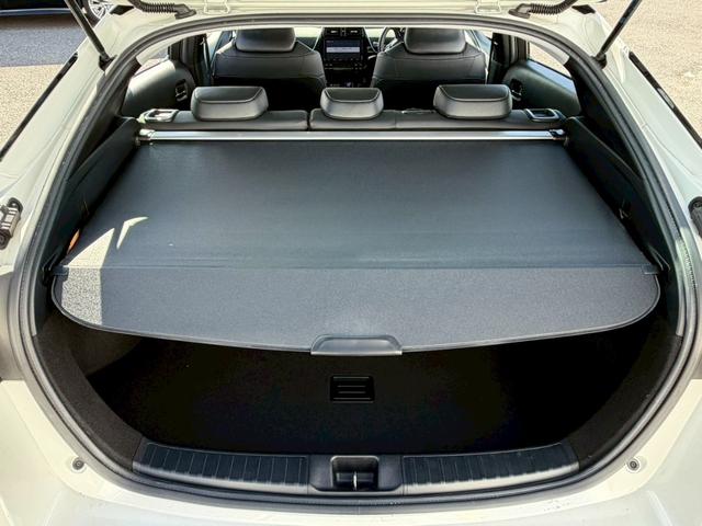 プリウス Ａツーリングセレクション　禁煙／前後ドラレコ／衝突被害軽減システム／コーナーセンサー／ヘッドアップディスプレイ／ヒーター付レザーシート／純正９型ナビ／フルセグ／ＣＤ／ＤＶＤ／Ｂｌｕｅｔｏｏｔｈ／バックカメラ／ＥＴＣ２．０（35枚目）