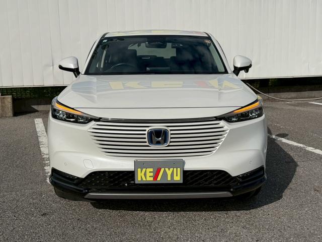 ヴェゼル ｅ：ＨＥＶ　Ｚ　禁煙／　１オーナー／後退出庫サポート／前後ドラレコ／衝突被害軽減システム／コーナーセンサー／純正９型ナビ／フルセグ／Ｂｌｕｅｔｏｏｔｈ／バックカメラ／ヒーター付ハーフレザーシート／置くだけ充電／ＥＴＣ２．０（5枚目）