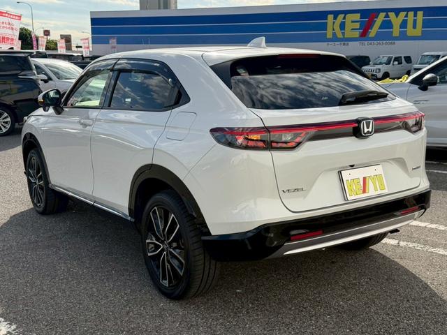 ヴェゼル ｅ：ＨＥＶ　Ｚ　禁煙／　１オーナー／後退出庫サポート／前後ドラレコ／衝突被害軽減システム／コーナーセンサー／純正９型ナビ／フルセグ／Ｂｌｕｅｔｏｏｔｈ／バックカメラ／ヒーター付ハーフレザーシート／置くだけ充電／ＥＴＣ２．０（9枚目）