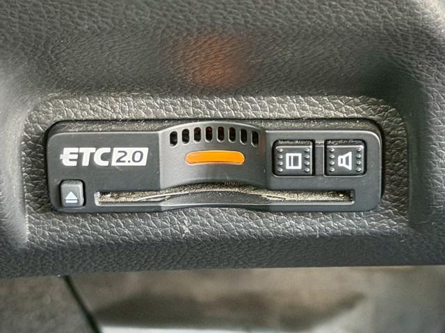 ヴェゼル ｅ：ＨＥＶ　Ｚ　禁煙／　１オーナー／後退出庫サポート／前後ドラレコ／衝突被害軽減システム／コーナーセンサー／純正９型ナビ／フルセグ／Ｂｌｕｅｔｏｏｔｈ／バックカメラ／ヒーター付ハーフレザーシート／置くだけ充電／ＥＴＣ２．０（20枚目）