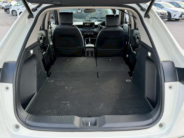 ヴェゼル ｅ：ＨＥＶ　Ｚ　禁煙／　１オーナー／後退出庫サポート／前後ドラレコ／衝突被害軽減システム／コーナーセンサー／純正９型ナビ／フルセグ／Ｂｌｕｅｔｏｏｔｈ／バックカメラ／ヒーター付ハーフレザーシート／置くだけ充電／ＥＴＣ２．０（37枚目）