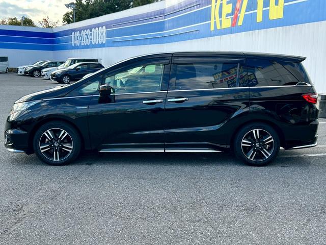 オデッセイハイブリッド ハイブリッドアブソルート・ホンダセンシンアドバンスＰ　禁煙／衝突被害軽減システム／メーカーオプションナビ／フルセグ／ＨＤＭＩ入力／ＣＤ／ＤＶＤ／Ｂｌｕｅｔｏｏｔｈ／全方位カメラ／両側電動スライド／ハーフレザーシート／ＬＥＤライト／純正アルミ／ＥＴＣ（8枚目）