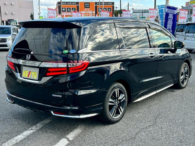 オデッセイハイブリッド ハイブリッドアブソルート・ホンダセンシンアドバンスＰ　禁煙／衝突被害軽減システム／メーカーオプションナビ／フルセグ／ＨＤＭＩ入力／ＣＤ／ＤＶＤ／Ｂｌｕｅｔｏｏｔｈ／全方位カメラ／両側電動スライド／ハーフレザーシート／ＬＥＤライト／純正アルミ／ＥＴＣ（11枚目）