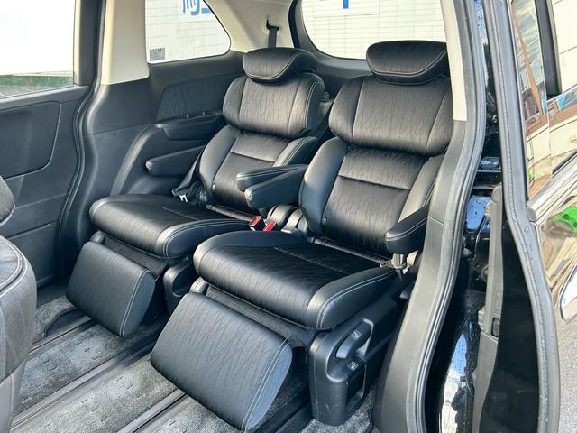 オデッセイハイブリッド ハイブリッドアブソルート・ホンダセンシンアドバンスＰ　禁煙／衝突被害軽減システム／メーカーオプションナビ／フルセグ／ＨＤＭＩ入力／ＣＤ／ＤＶＤ／Ｂｌｕｅｔｏｏｔｈ／全方位カメラ／両側電動スライド／ハーフレザーシート／ＬＥＤライト／純正アルミ／ＥＴＣ（34枚目）