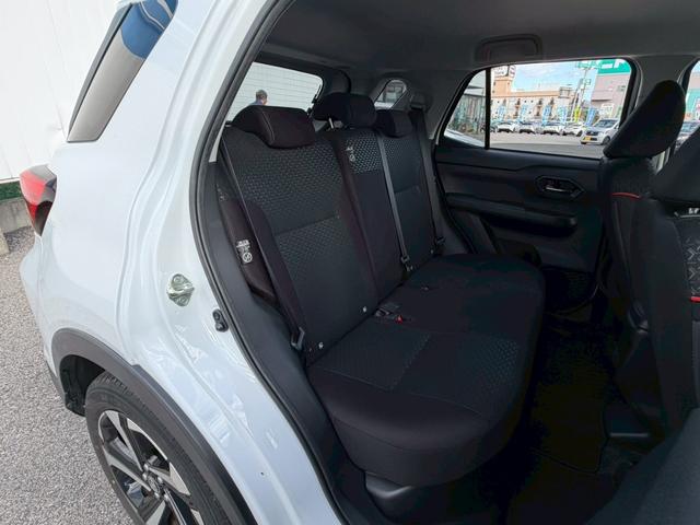 ライズ Ｚ　禁煙／衝突被害軽減システム／コーナーセンサー／追従型クルコン／９型ディスプレイオーディオ（ナビ機能付）／Ｂｌｕｅｔｏｏｔｈ／ＨＤＭＩ入力／シートヒーター／ＬＥＤオートライト／純正アルミ／スペアキー（25枚目）