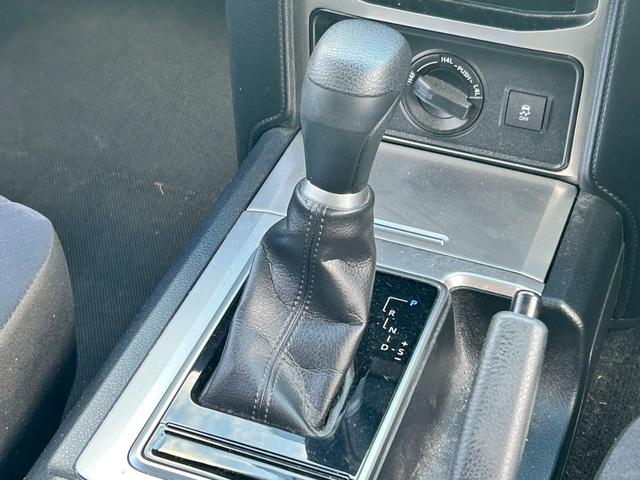 ランドクルーザープラド ＴＸ　下取り直販車／衝突軽減ブレーキ／アルパイン９型ナビ＆前後ドラレコ／バックカメラ／追従クルコン／Ｂｌｕｅｔｏｏｔｈオーディオ／ルーフレール／純正アルミ／レーンキープアシスト／コーナーセンサー／１オーナー（18枚目）