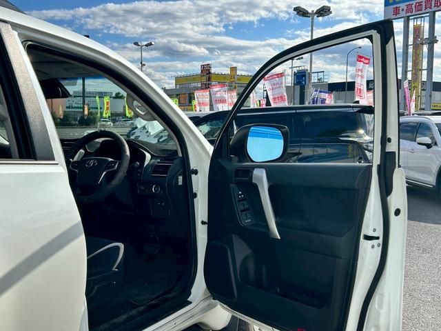 ランドクルーザープラド ＴＸ　下取り直販車／衝突軽減ブレーキ／アルパイン９型ナビ＆前後ドラレコ／バックカメラ／追従クルコン／Ｂｌｕｅｔｏｏｔｈオーディオ／ルーフレール／純正アルミ／レーンキープアシスト／コーナーセンサー／１オーナー（25枚目）