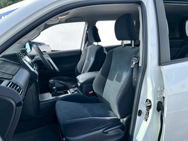 ランドクルーザープラド ＴＸ　下取り直販車／衝突軽減ブレーキ／アルパイン９型ナビ＆前後ドラレコ／バックカメラ／追従クルコン／Ｂｌｕｅｔｏｏｔｈオーディオ／ルーフレール／純正アルミ／レーンキープアシスト／コーナーセンサー／１オーナー（30枚目）