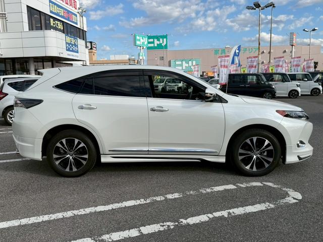 ハリアー プレミアム　スタイルモーヴ　禁煙／サンルーフ／　モデリスタエアロ／前後ドラレコ／アルパイン９型ナビ／バックカメラ／ＣＤ／ＤＶＤ／Ｂｌｕｅｔｏｏｔｈ／レーンアシスト／クルーズコントロール／ヒーター付ハーフレザーシート／電動リアゲート／純正アルミ（7枚目）