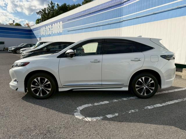 ハリアー プレミアム　スタイルモーヴ　禁煙／サンルーフ／　モデリスタエアロ／前後ドラレコ／アルパイン９型ナビ／バックカメラ／ＣＤ／ＤＶＤ／Ｂｌｕｅｔｏｏｔｈ／レーンアシスト／クルーズコントロール／ヒーター付ハーフレザーシート／電動リアゲート／純正アルミ（8枚目）