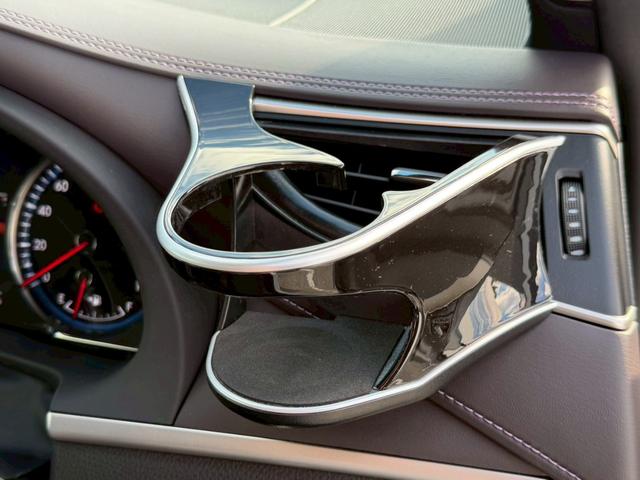 ハリアー プレミアム　スタイルモーヴ　禁煙／サンルーフ／　モデリスタエアロ／前後ドラレコ／アルパイン９型ナビ／バックカメラ／ＣＤ／ＤＶＤ／Ｂｌｕｅｔｏｏｔｈ／レーンアシスト／クルーズコントロール／ヒーター付ハーフレザーシート／電動リアゲート／純正アルミ（22枚目）