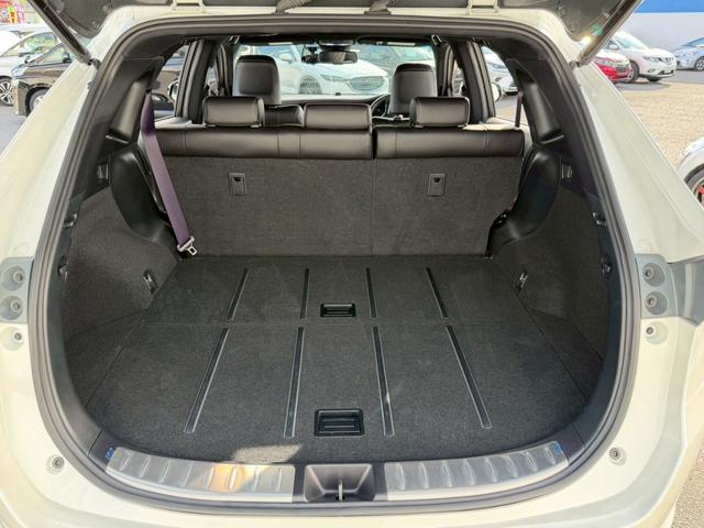 ハリアー プレミアム　スタイルモーヴ　禁煙／サンルーフ／　モデリスタエアロ／前後ドラレコ／アルパイン９型ナビ／バックカメラ／ＣＤ／ＤＶＤ／Ｂｌｕｅｔｏｏｔｈ／レーンアシスト／クルーズコントロール／ヒーター付ハーフレザーシート／電動リアゲート／純正アルミ（39枚目）