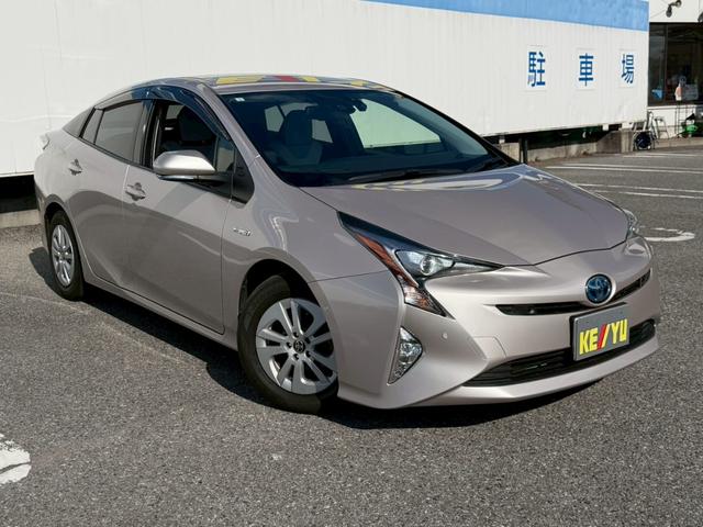 プリウス Ｓセーフティプラス　禁煙／１オーナー／純正ドラレコ／衝突被害軽減システム／コーナーセンサー／追従型クルコン／純正９型ナビ／フルセグ／ＣＤ／ＤＶＤ／Ｂｌｕｅｔｏｏｔｈ／バックカメラ／ＬＥＤオートライト／ＥＴＣ２．０（6枚目）