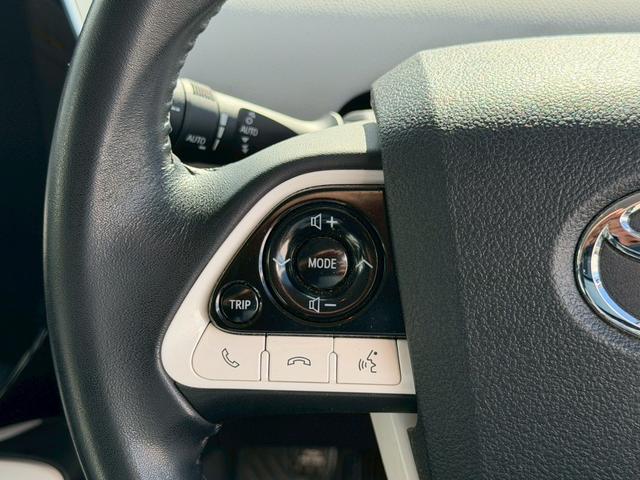 プリウス Ｓセーフティプラス　禁煙／１オーナー／純正ドラレコ／衝突被害軽減システム／コーナーセンサー／追従型クルコン／純正９型ナビ／フルセグ／ＣＤ／ＤＶＤ／Ｂｌｕｅｔｏｏｔｈ／バックカメラ／ＬＥＤオートライト／ＥＴＣ２．０（15枚目）