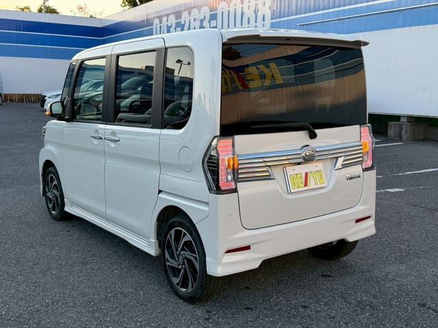 タント カスタムＲＳ　トップエディションＶＳ　ＳＡＩＩＩ　禁煙車／ワンオーナー／パナソニック７インチＳＤナビ／アラウンドビューモニター／両側パワースライドドア／ハーフレザーシート／シートヒーター／純正１５インチアルミ／ＬＥＤヘッドライト／フォグ／ＥＴＣ（10枚目）