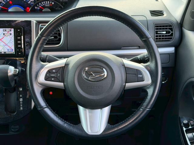 タント カスタムＲＳ　トップエディションＶＳ　ＳＡＩＩＩ　禁煙車／ワンオーナー／パナソニック７インチＳＤナビ／アラウンドビューモニター／両側パワースライドドア／ハーフレザーシート／シートヒーター／純正１５インチアルミ／ＬＥＤヘッドライト／フォグ／ＥＴＣ（16枚目）