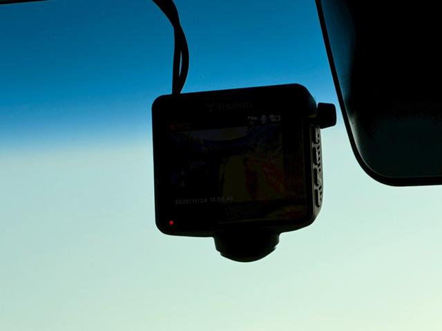 タント カスタムＲＳ　トップエディションＶＳ　ＳＡＩＩＩ　禁煙車／ワンオーナー／パナソニック７インチＳＤナビ／アラウンドビューモニター／両側パワースライドドア／ハーフレザーシート／シートヒーター／純正１５インチアルミ／ＬＥＤヘッドライト／フォグ／ＥＴＣ（25枚目）