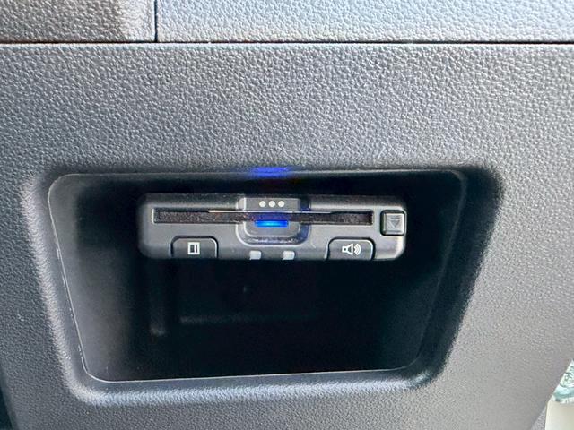 タント カスタムＲＳ　トップエディションＶＳ　ＳＡＩＩＩ　禁煙車／ワンオーナー／パナソニック７インチＳＤナビ／アラウンドビューモニター／両側パワースライドドア／ハーフレザーシート／シートヒーター／純正１５インチアルミ／ＬＥＤヘッドライト／フォグ／ＥＴＣ（28枚目）