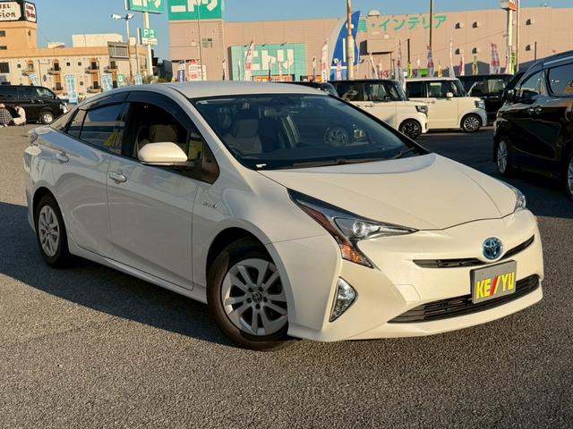 プリウス Ｓ　☆千葉店仕入☆禁煙／１オーナー／クラリオン製７型ナビ／フルセグ／ＣＤ／ＤＶＤ／Ｂｌｕｅｔｏｏｔｈ／バックカメラ／ＬＥＤオートライト／フォグランプ／オートエアコン／ＥＴＣ／保証書／スペアキー（6枚目）