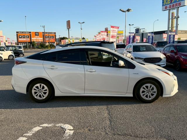 プリウス Ｓ　☆千葉店仕入☆禁煙／１オーナー／クラリオン製７型ナビ／フルセグ／ＣＤ／ＤＶＤ／Ｂｌｕｅｔｏｏｔｈ／バックカメラ／ＬＥＤオートライト／フォグランプ／オートエアコン／ＥＴＣ／保証書／スペアキー（7枚目）