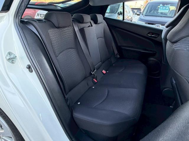 プリウス Ｓ　☆千葉店仕入☆禁煙／１オーナー／クラリオン製７型ナビ／フルセグ／ＣＤ／ＤＶＤ／Ｂｌｕｅｔｏｏｔｈ／バックカメラ／ＬＥＤオートライト／フォグランプ／オートエアコン／ＥＴＣ／保証書／スペアキー（25枚目）