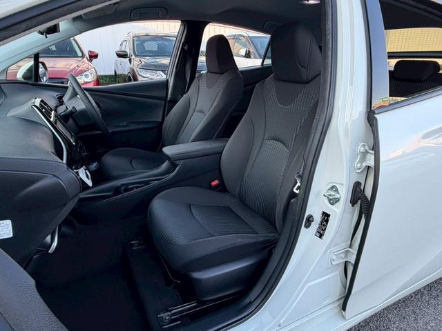 プリウス Ｓ　☆千葉店仕入☆禁煙／１オーナー／クラリオン製７型ナビ／フルセグ／ＣＤ／ＤＶＤ／Ｂｌｕｅｔｏｏｔｈ／バックカメラ／ＬＥＤオートライト／フォグランプ／オートエアコン／ＥＴＣ／保証書／スペアキー（27枚目）