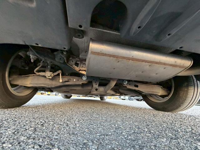 プリウス Ｓ　☆千葉店仕入☆禁煙／１オーナー／クラリオン製７型ナビ／フルセグ／ＣＤ／ＤＶＤ／Ｂｌｕｅｔｏｏｔｈ／バックカメラ／ＬＥＤオートライト／フォグランプ／オートエアコン／ＥＴＣ／保証書／スペアキー（34枚目）