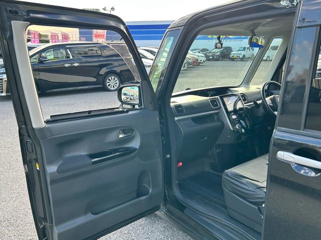 タント カスタムRS SA 純正8型ナビ&フリップダウンモニター/両側パワースライドドア/Bluetoothオーディオ/革調シートカバー/社外アルミ/LEDヘッドライト/ETC/バックカメラ/衝突被害軽減システム/ステリモ/禁煙(28枚目)
