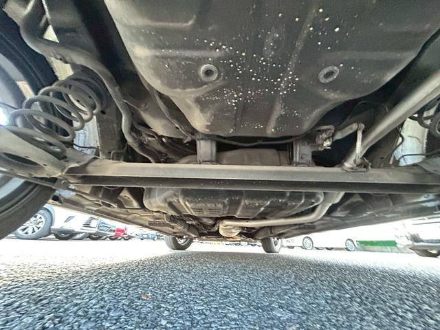 タント カスタムRS SA 純正8型ナビ&フリップダウンモニター/両側パワースライドドア/Bluetoothオーディオ/革調シートカバー/社外アルミ/LEDヘッドライト/ETC/バックカメラ/衝突被害軽減システム/ステリモ/禁煙(35枚目)