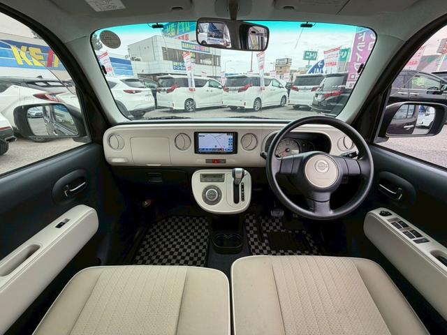 ミラココア ココアＸ　下取り直販車／社外７インチメモリーナビ／Ｂｌｕｅｔｏｏｔｈオーディオ／フルセグＴＶ／キーレスエントリー／アイドリングストップ／ＤＶＤ／ＨＩＤヘッドライト／禁煙（5枚目）