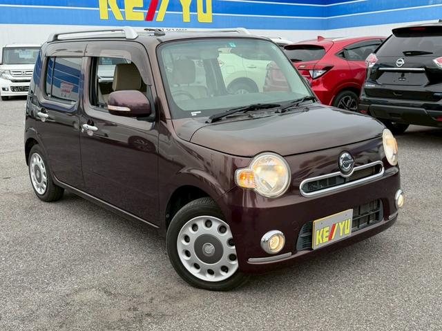 ミラココア ココアＸ　下取り直販車／社外７インチメモリーナビ／Ｂｌｕｅｔｏｏｔｈオーディオ／フルセグＴＶ／キーレスエントリー／アイドリングストップ／ＤＶＤ／ＨＩＤヘッドライト／禁煙（7枚目）