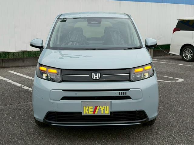 フリード e:HEVエアー EX☆登録済未使用車☆純正11.4型ナビ/ 全方位カメラ/衝突被害軽減システム/コーナーセンサー/ブラインドスポットモニター/追従型クルコン/ヒーター付ハーフレザーシート/LEDオートライト/純正アルミ/ETC2.0/リアクーラー/保証書(5枚目)