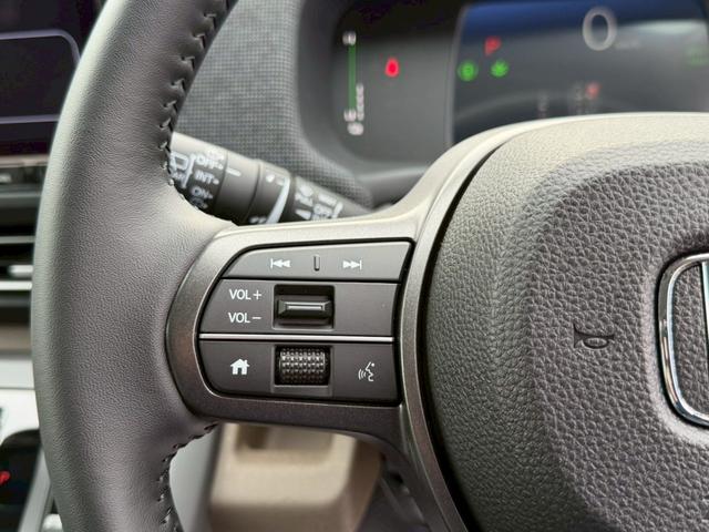 フリード e:HEVエアー EX☆登録済未使用車☆純正11.4型ナビ/ 全方位カメラ/衝突被害軽減システム/コーナーセンサー/ブラインドスポットモニター/追従型クルコン/ヒーター付ハーフレザーシート/LEDオートライト/純正アルミ/ETC2.0/リアクーラー/保証書(16枚目)