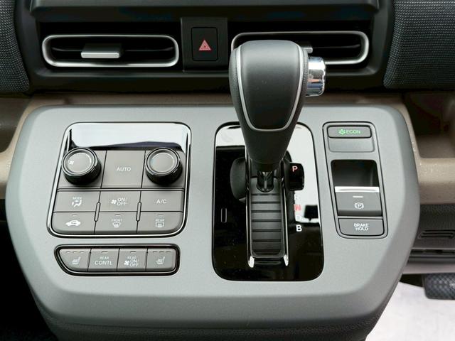 フリード e:HEVエアー EX☆登録済未使用車☆純正11.4型ナビ/ 全方位カメラ/衝突被害軽減システム/コーナーセンサー/ブラインドスポットモニター/追従型クルコン/ヒーター付ハーフレザーシート/LEDオートライト/純正アルミ/ETC2.0/リアクーラー/保証書(26枚目)