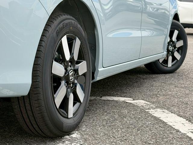 フリード e:HEVエアー EX☆登録済未使用車☆純正11.4型ナビ/ 全方位カメラ/衝突被害軽減システム/コーナーセンサー/ブラインドスポットモニター/追従型クルコン/ヒーター付ハーフレザーシート/LEDオートライト/純正アルミ/ETC2.0/リアクーラー/保証書(43枚目)