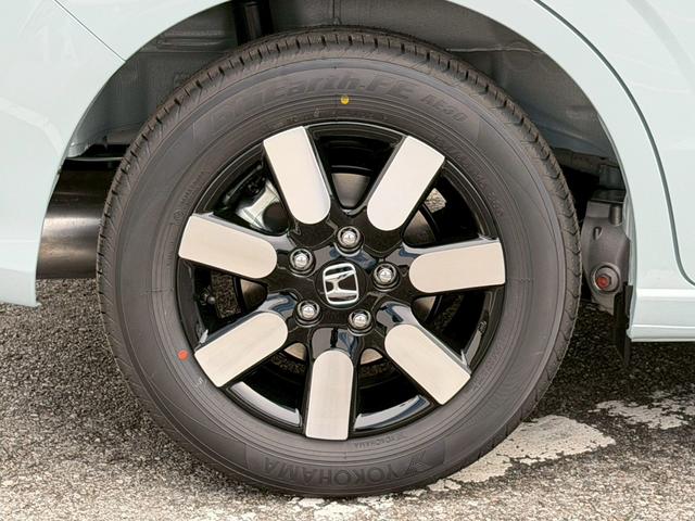 フリード e:HEVエアー EX☆登録済未使用車☆純正11.4型ナビ/ 全方位カメラ/衝突被害軽減システム/コーナーセンサー/ブラインドスポットモニター/追従型クルコン/ヒーター付ハーフレザーシート/LEDオートライト/純正アルミ/ETC2.0/リアクーラー/保証書(44枚目)