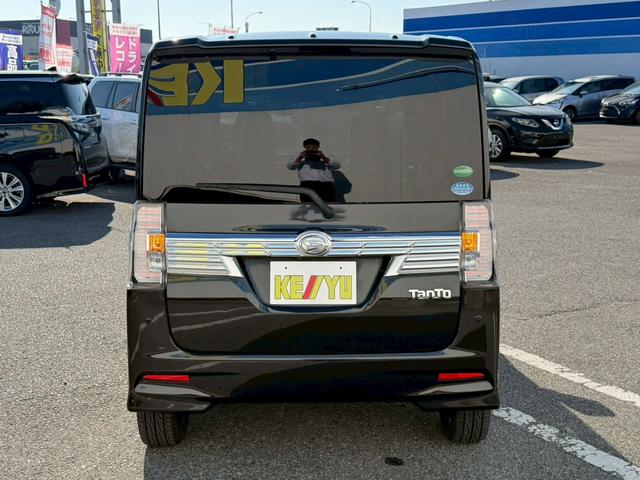 タント カスタムＲＳ　トップエディションＳＡＩＩＩ　禁煙／衝突被害軽減システム／ドライブレコーダー／純正７型ＳＤナビ／フルセグ／ＤＶＤ／Ｂｌｕｅｔｏｏｔｈ／バックカメラ／ヒーター付ハーフレザーシート／両側電動スライド／ＬＥＤライト／純正アルミ／保証書（10枚目）