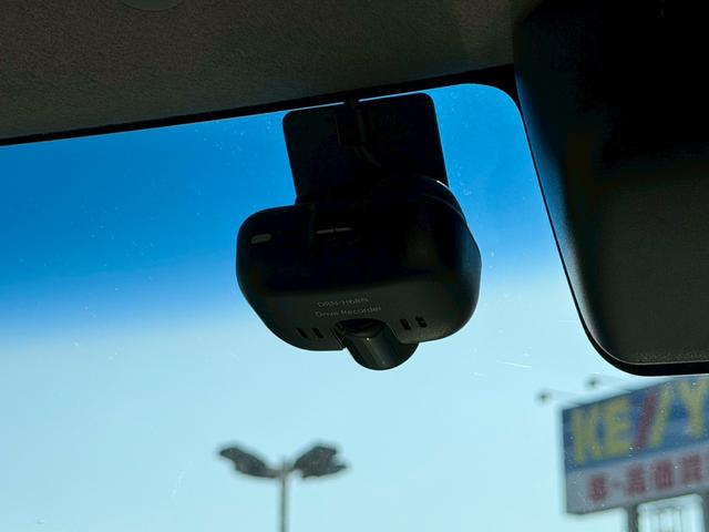 タント カスタムＲＳ　トップエディションＳＡＩＩＩ　禁煙／衝突被害軽減システム／ドライブレコーダー／純正７型ＳＤナビ／フルセグ／ＤＶＤ／Ｂｌｕｅｔｏｏｔｈ／バックカメラ／ヒーター付ハーフレザーシート／両側電動スライド／ＬＥＤライト／純正アルミ／保証書（14枚目）