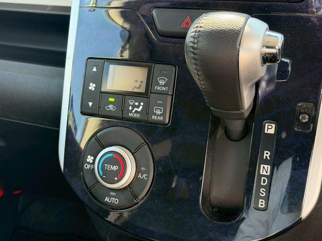 タント カスタムＲＳ　トップエディションＳＡＩＩＩ　禁煙／衝突被害軽減システム／ドライブレコーダー／純正７型ＳＤナビ／フルセグ／ＤＶＤ／Ｂｌｕｅｔｏｏｔｈ／バックカメラ／ヒーター付ハーフレザーシート／両側電動スライド／ＬＥＤライト／純正アルミ／保証書（20枚目）