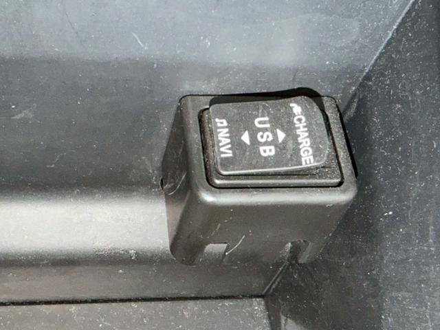 タント カスタムＲＳ　トップエディションＳＡＩＩＩ　禁煙／衝突被害軽減システム／ドライブレコーダー／純正７型ＳＤナビ／フルセグ／ＤＶＤ／Ｂｌｕｅｔｏｏｔｈ／バックカメラ／ヒーター付ハーフレザーシート／両側電動スライド／ＬＥＤライト／純正アルミ／保証書（21枚目）