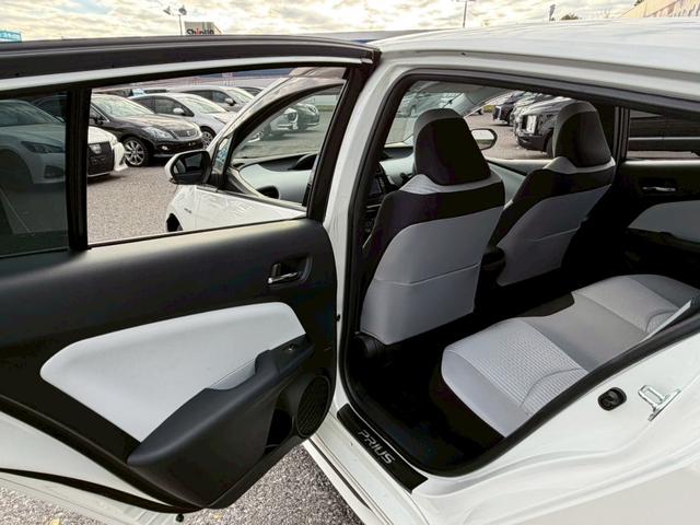 プリウス Ｓセーフティプラス　禁煙／モデリスタフルエアロ／衝突被害軽減システム／レーンアシスト／追従型クルコン／アルパイン７型ナビ／フルセグ／ＣＤ／ＤＶＤ／Ｂｌｕｅｔｏｏｔｈ／バックカメラ／ＬＥＤオートライト／純正アルミ／ＥＴＣ（30枚目）