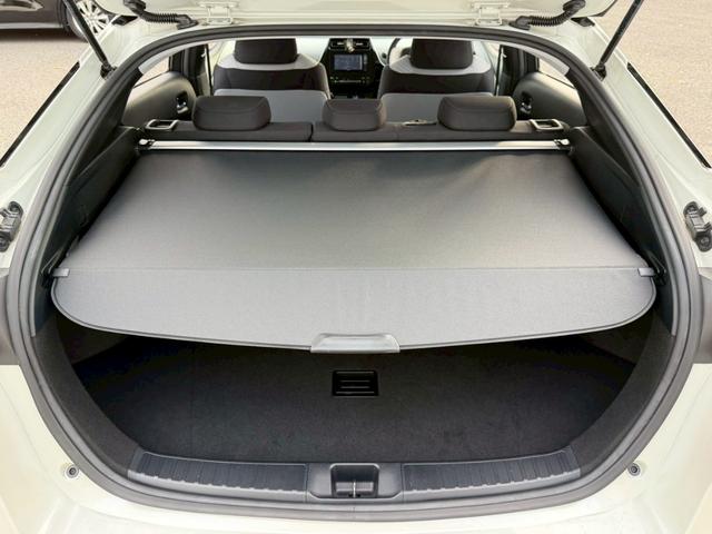 プリウス Ｓセーフティプラス　禁煙／モデリスタフルエアロ／衝突被害軽減システム／レーンアシスト／追従型クルコン／アルパイン７型ナビ／フルセグ／ＣＤ／ＤＶＤ／Ｂｌｕｅｔｏｏｔｈ／バックカメラ／ＬＥＤオートライト／純正アルミ／ＥＴＣ（32枚目）