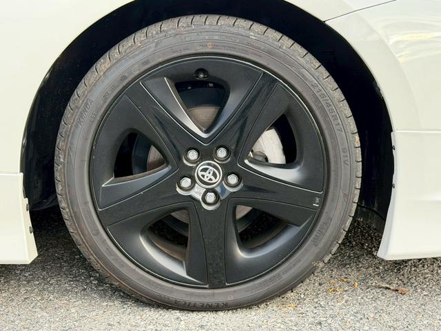 プリウス Ｓセーフティプラス　禁煙／モデリスタフルエアロ／衝突被害軽減システム／レーンアシスト／追従型クルコン／アルパイン７型ナビ／フルセグ／ＣＤ／ＤＶＤ／Ｂｌｕｅｔｏｏｔｈ／バックカメラ／ＬＥＤオートライト／純正アルミ／ＥＴＣ（35枚目）