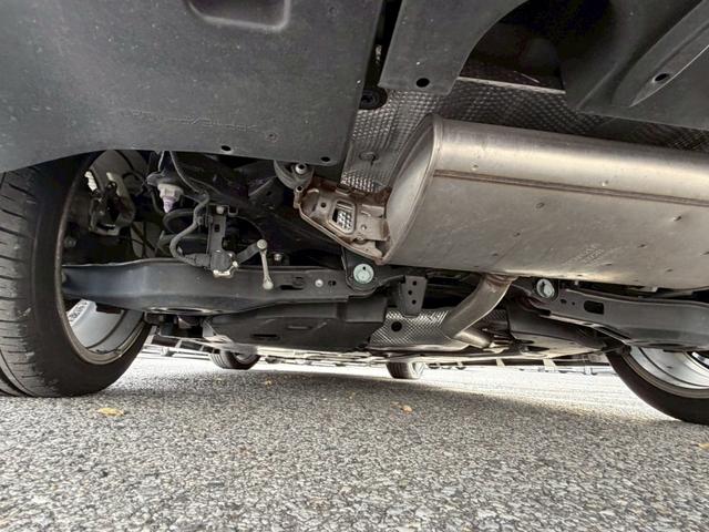 プリウス Ｓセーフティプラス　禁煙／モデリスタフルエアロ／衝突被害軽減システム／レーンアシスト／追従型クルコン／アルパイン７型ナビ／フルセグ／ＣＤ／ＤＶＤ／Ｂｌｕｅｔｏｏｔｈ／バックカメラ／ＬＥＤオートライト／純正アルミ／ＥＴＣ（36枚目）