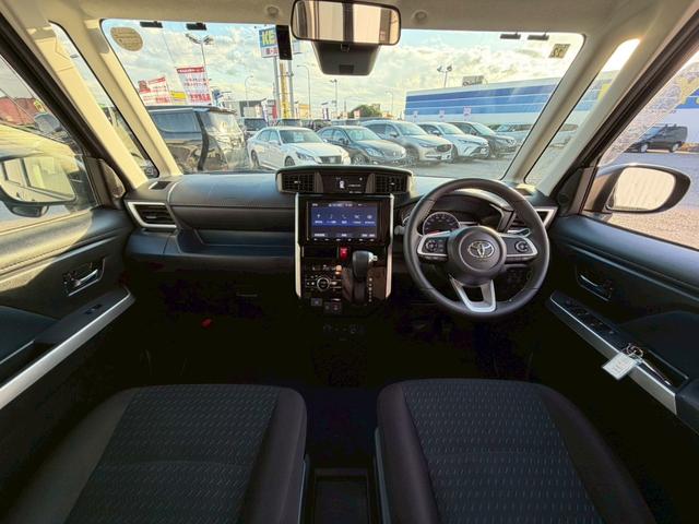 ルーミー カスタムＧ☆下取直販車☆純正ドラレコ／衝突被害軽減システム／　クリアランスソナー／シートヒーター／追従型クルコン／純正９型ＳＤナビ／フルセグ／ＣＤ／ＤＶＤ／Ｂｌｕｅｔｏｏｔｈ／バックカメラ／ＬＥＤライト／フォグ／両側電動スライド／オートパーキング／ＥＴＣ（12枚目）